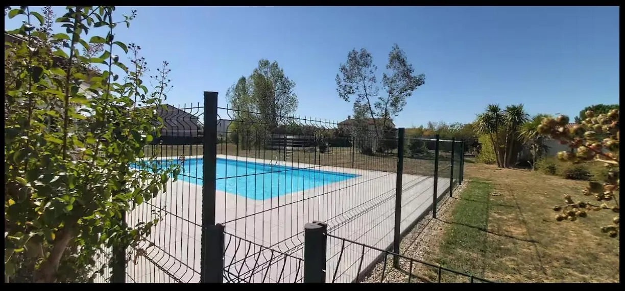 La Campagne Romantique - Avec Entree Autonome, Clim Neuve, Parking Prive & Sa Piscine ! - Saint-Sulpice