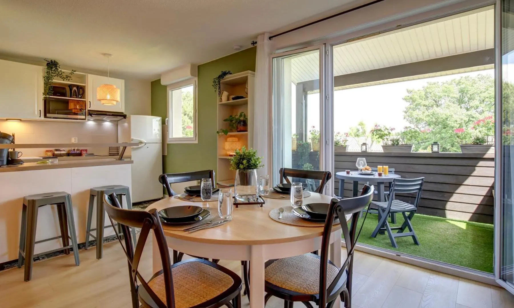 Appartement La Campagne Romantique - Avec Entree Autonome, Clim Neuve, Parking Prive & Sa Piscine ! - Saint-Sulpice
